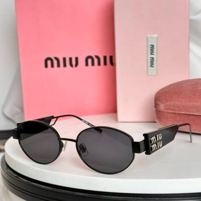 Lunettes de soleil (avec boite) – Image 2