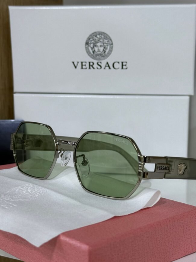 Lunettes de soleil (avec boite)
