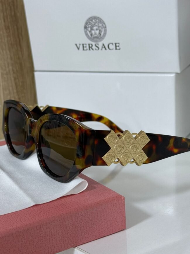 Lunettes de soleil (avec boite)