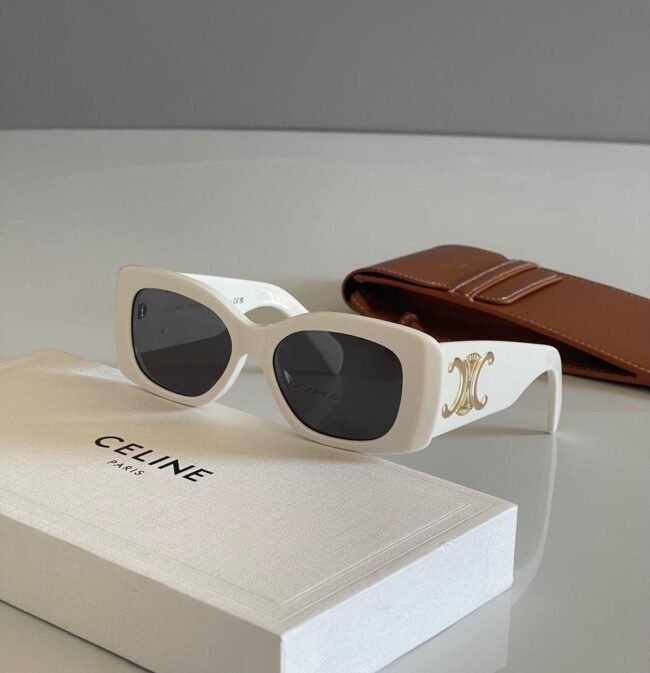 Lunettes de soleil (avec boite)